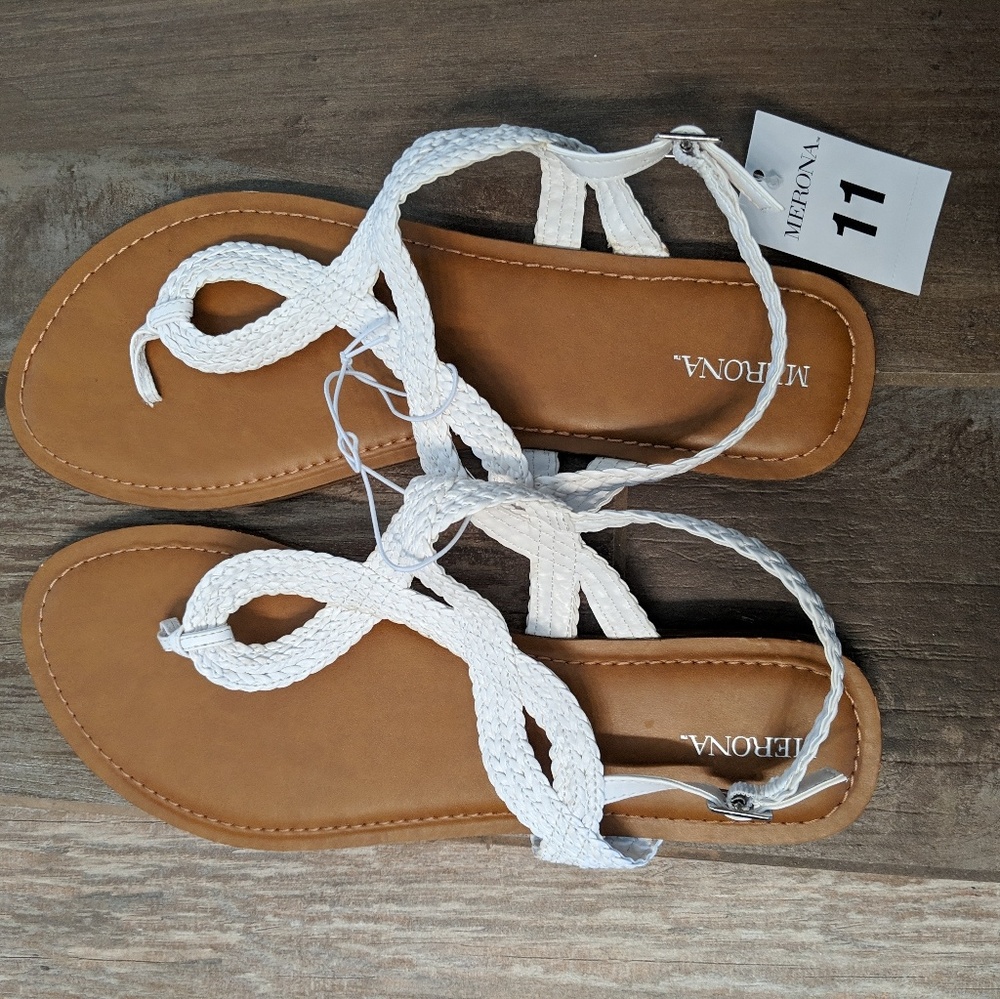 Jana flat braided thong sandals- white size 11